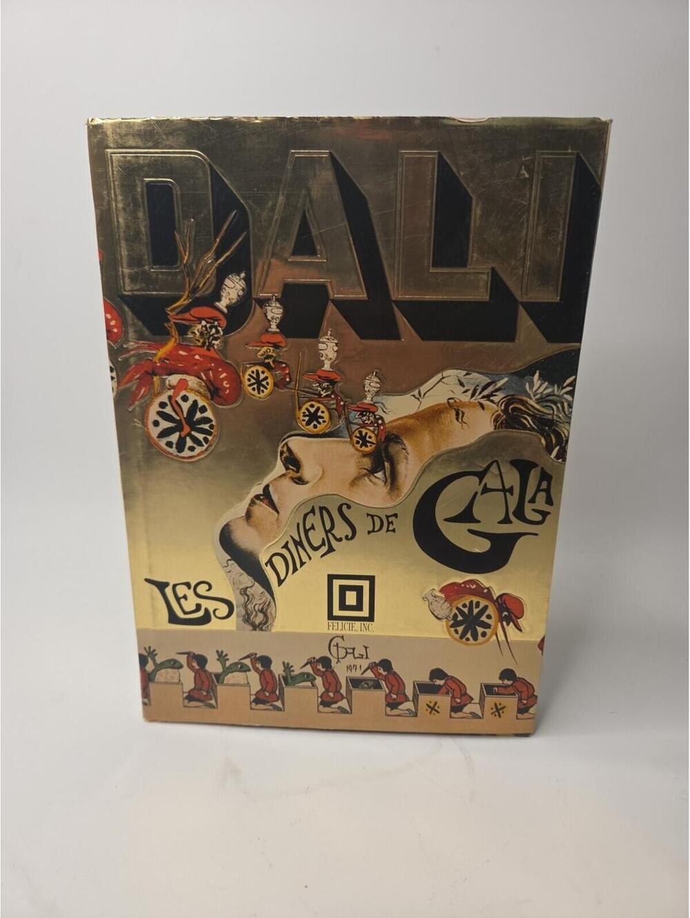 Les Diners De Gala Salvador Dali Cookbook 1973 1st Edition Large HCDJ Very Nice